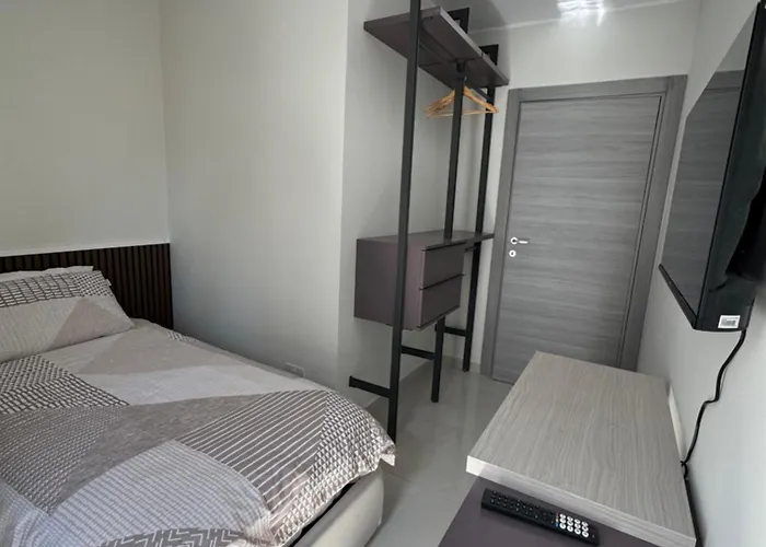 The Collective * Is-Swieqi