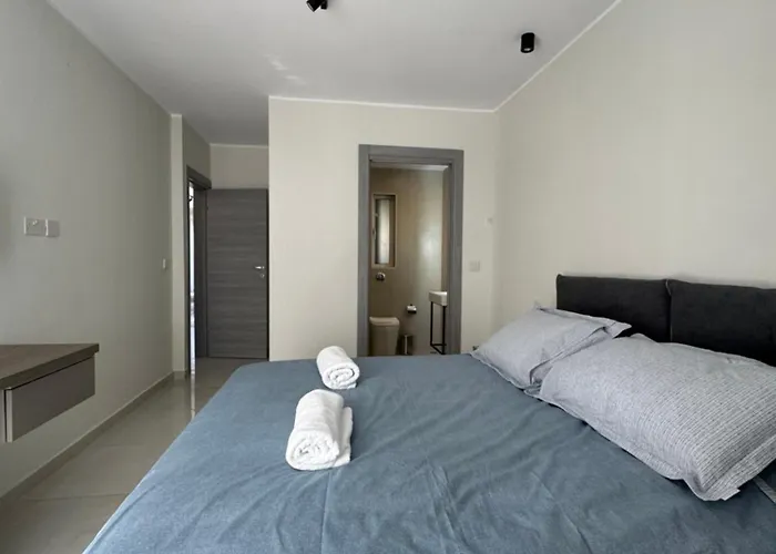 Apartment The Collective Is-Swieqi