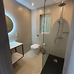 アパート The Collective Is-Swieqi