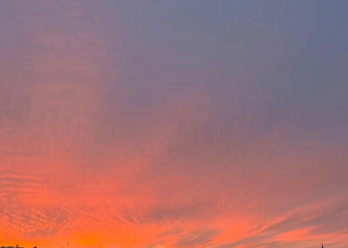 아파트 The Collective