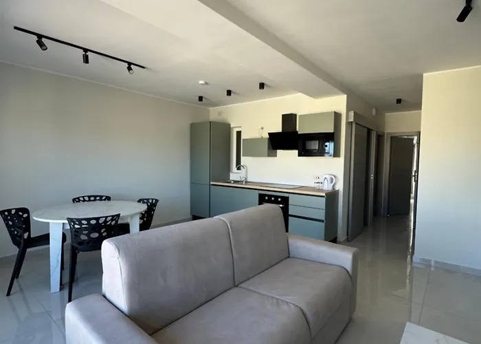 The Collective * Is-Swieqi