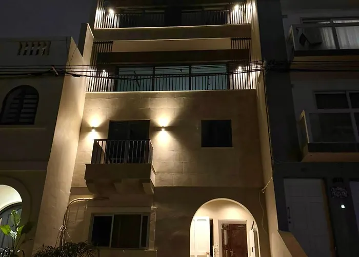 The Collective * Is-Swieqi